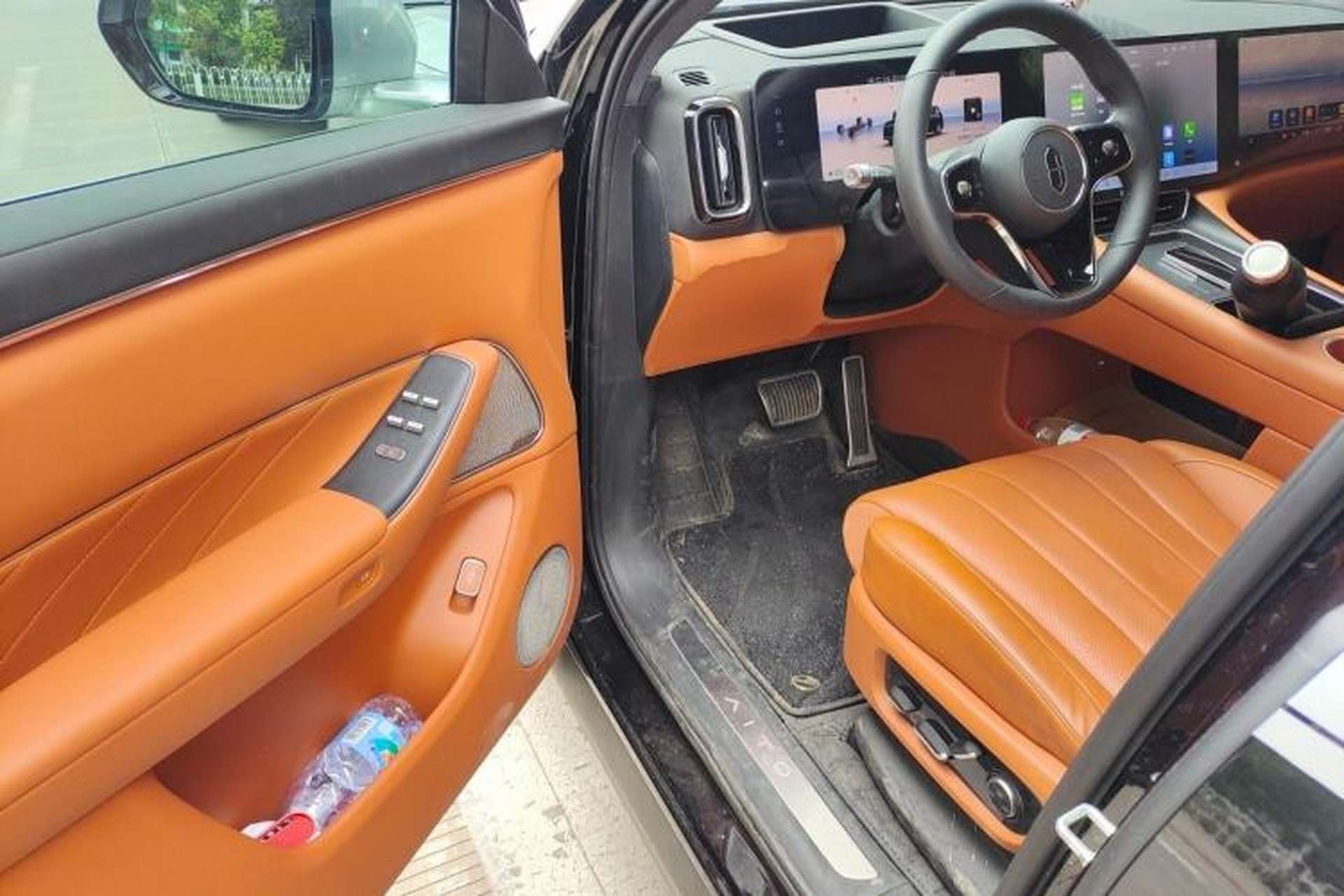 Used Hima AITO M8 2025 Extended-Range Max+ Version 53.4 kWh 5-Seater Edition Driver Seat
