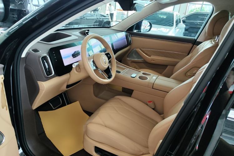Used Hima AITO M8 2025 Extended-Range Ultra Version 53.4 kWh 6-Seater Edition Driver Seat