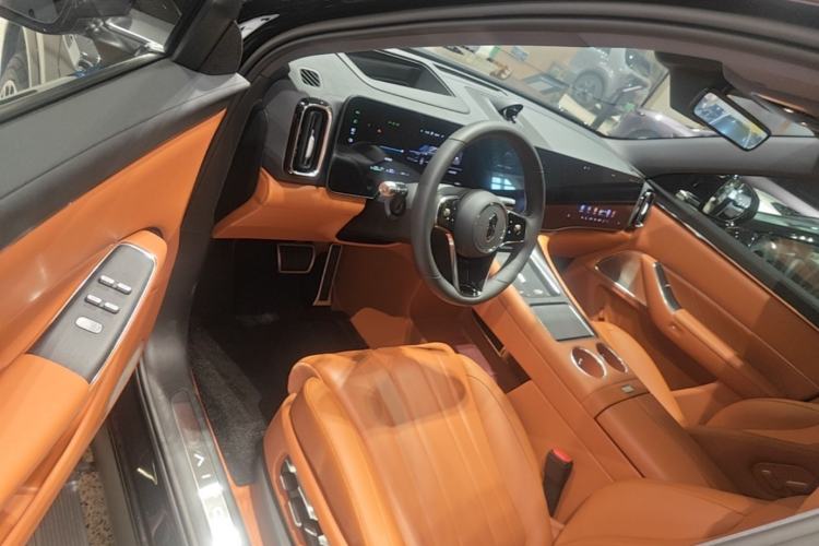 Used Hima AITO M8 2025 Extended-Range Max+ Version 53.4 kWh 6-Seater Edition Driver Seat