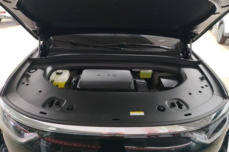 Used Hima AITO M8 2025 Extended-Range Max+ Version 53.4 kWh 6-Seater Edition Engine Bay
