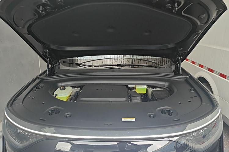 Used Hima AITO M8 2025 Model Range-Extended Max Version 53.4kWh Six-Seater (896-line LiDAR) Engine Bay