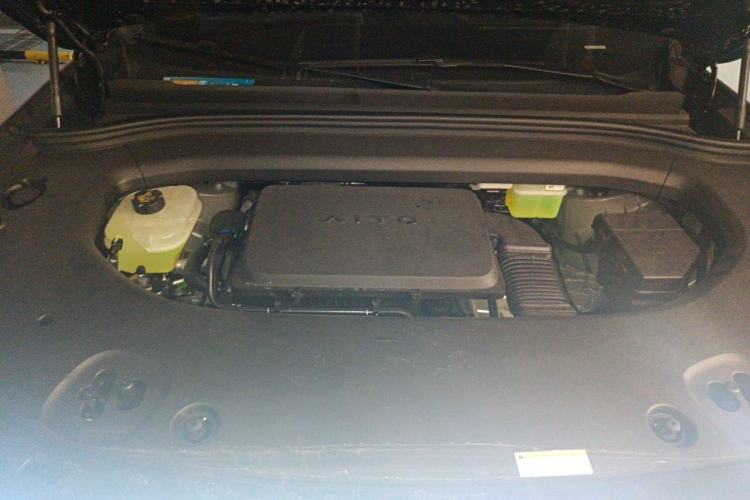 Used Hima AITO M8 2025 Extended-Range Max+ Version 53.4 kWh 5-Seater Edition Engine Bay
