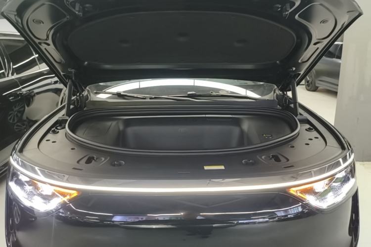 Used Hima AITO M8 2025 Model Pure Electric Max+ Five-Seat Long-Range Version Engine Bay