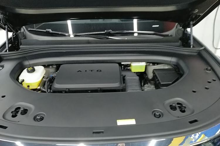 Used Hima AITO M8 2025 Extended-Range Max+ Version 53.4 kWh 5-Seater Edition Engine Bay