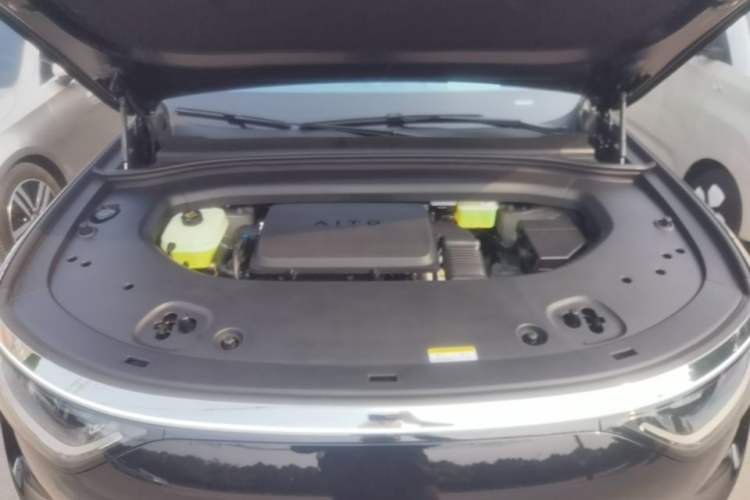 Used Hima AITO M8 2025 Extended-Range Max+ Version 53.4 kWh 5-Seater Edition Engine Bay