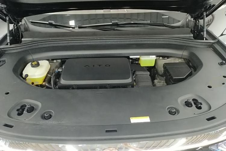 Used Hima AITO M8 2025 Extended-Range Ultra Version 53.4 kWh 6-Seater Edition Engine Bay