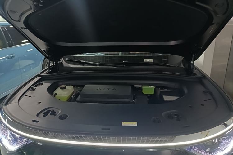 Used Hima AITO M8 2025 Extended-Range Ultra Version 53.4 kWh 6-Seater Edition Engine Bay