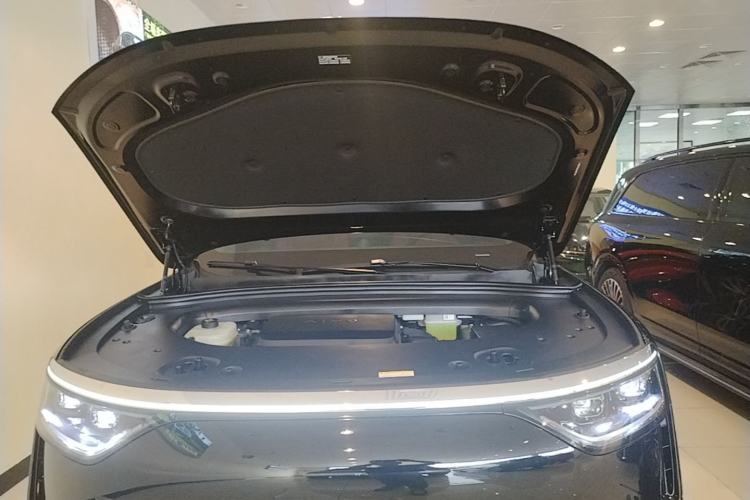 Used Hima AITO M8 2025 Extended-Range Ultra Version 53.4 kWh 6-Seater Edition Engine Bay