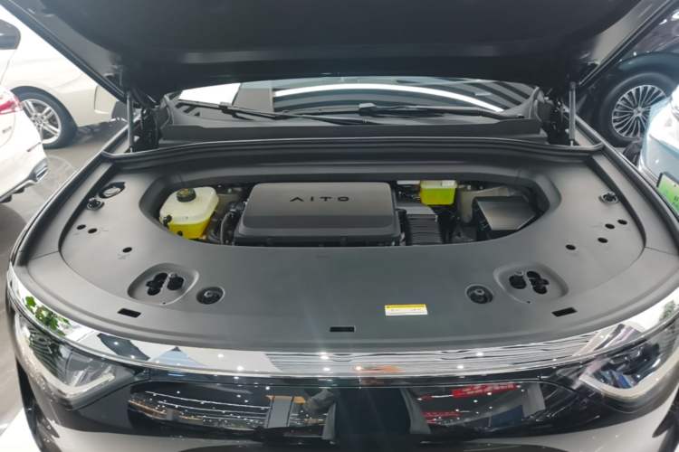 Used Hima AITO M8 2025 Extended-Range Max+ Version 53.4 kWh 6-Seater Edition Engine Bay