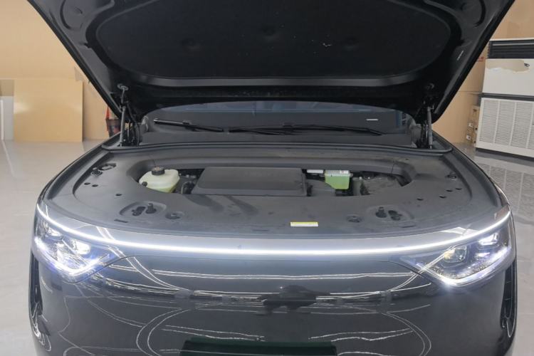 Used Hima AITO M8 2025 Extended-Range Ultra Version 53.4 kWh 5-Seater Edition Engine Bay