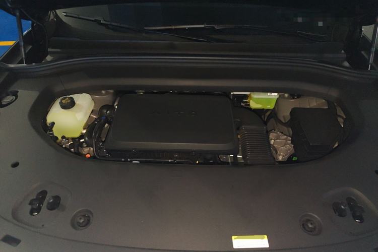 Used Hima AITO M8 2025 Extended-Range Max+ Version 53.4 kWh 6-Seater Edition Engine Bay