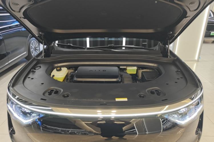 Used Hima AITO M8 2025 Extended-Range Max+ Version 53.4 kWh 6-Seater Edition Engine Bay