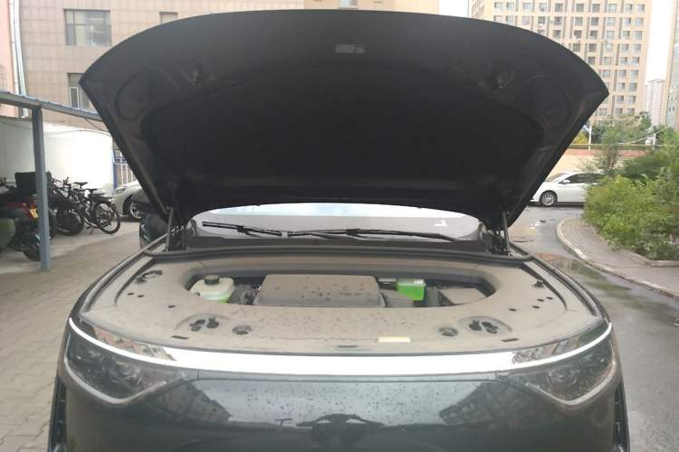 Used Hima AITO M8 2025 Extended-Range Max+ Version 53.4 kWh 6-Seater Edition Engine Bay