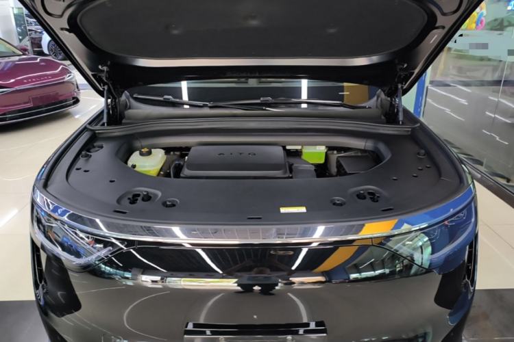 Used Hima AITO M8 2025 Extended-Range Ultra Version 53.4 kWh 6-Seater Edition Engine Bay