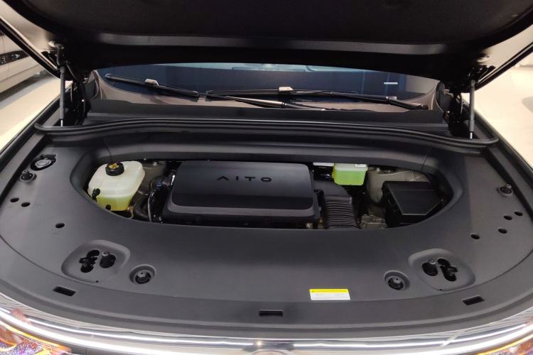 Used Hima AITO M8 2025 Extended-Range Max+ Version 53.4 kWh 6-Seater Edition Engine Bay