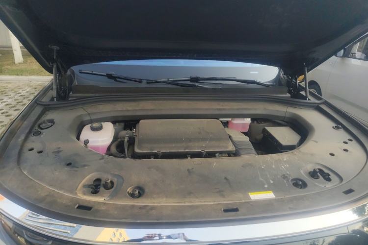 Used Hima AITO M8 2025 Extended-Range Max+ Version 53.4 kWh 6-Seater Edition Engine Bay