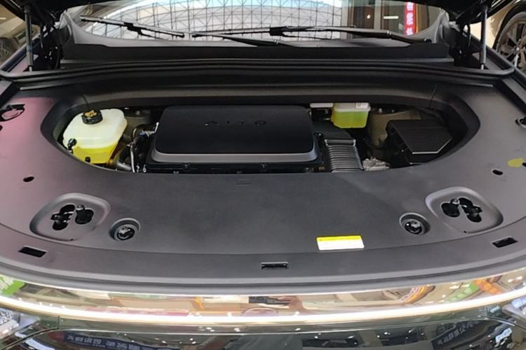 Used Hima AITO M8 2025 Extended-Range Max+ Version 53.4 kWh 6-Seater Edition Engine Bay