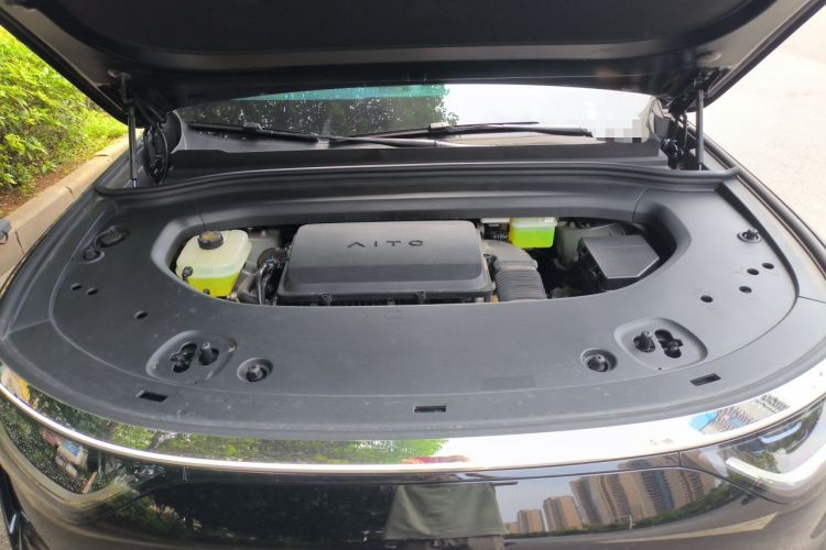 Used Hima AITO M8 2025 Extended-Range Max+ Version 53.4 kWh 5-Seater Edition Engine Bay