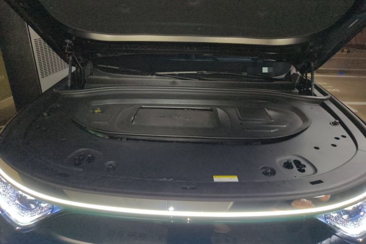 Used Hima AITO M8 2025 Extended-Range Max+ Version 53.4 kWh 6-Seater Edition Engine Bay