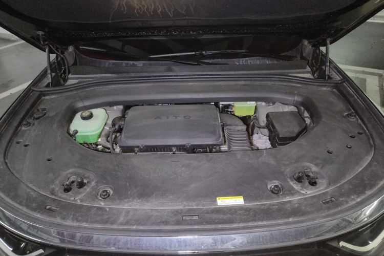 Used Hima AITO M8 2025 Extended-Range Max+ Version 53.4 kWh 6-Seater Edition Engine Bay