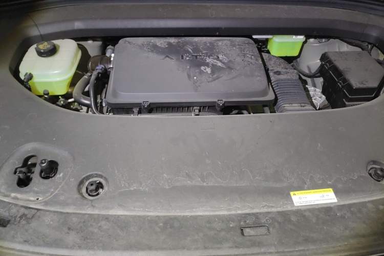 Used Hima AITO M8 2025 Extended-Range Max+ Version 53.4 kWh 6-Seater Edition Engine Bay