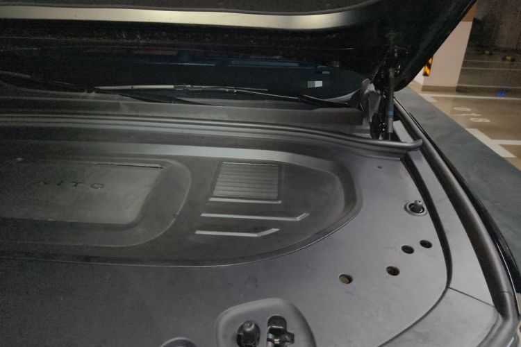 Used Hima AITO M8 2025 Extended-Range Max+ Version 53.4 kWh 6-Seater Edition Engine Bay Left