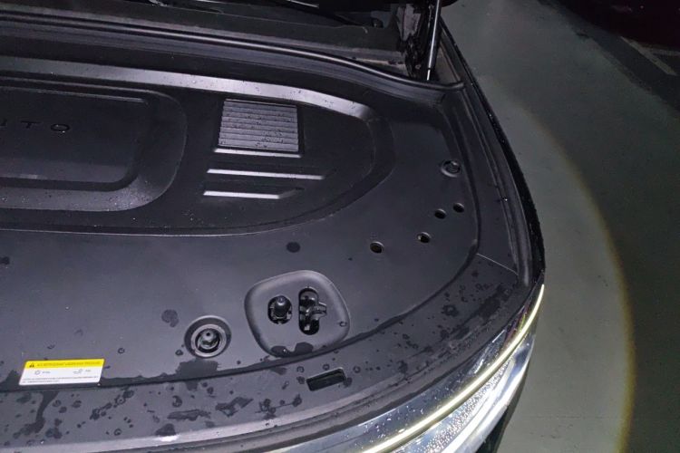 Used Hima AITO M8 2025 Extended-Range Max+ Version 53.4 kWh 5-Seater Edition Engine Bay Left