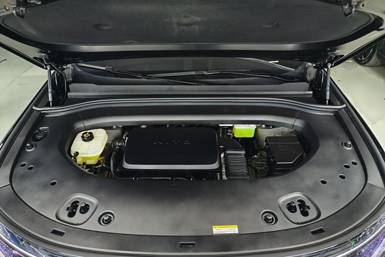 Used Hima AITO M8 2025 Extended-Range Ultra Version 53.4 kWh 6-Seater Edition Engine Bay