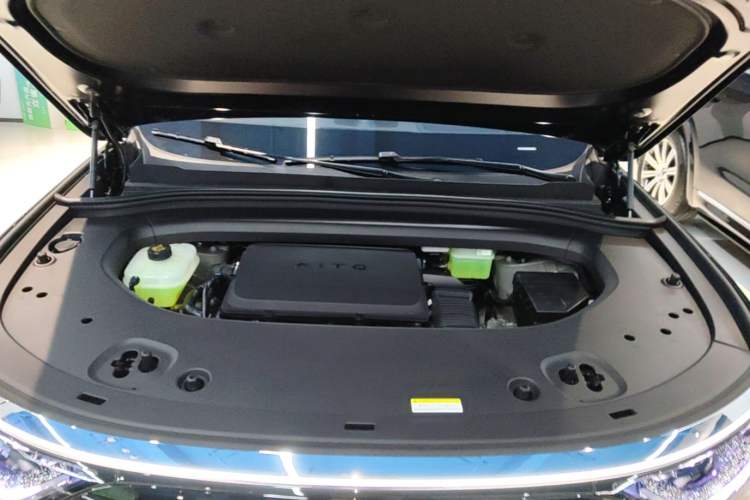 Used Hima AITO M8 2025 Extended-Range Max+ Version 53.4 kWh 5-Seater Edition Engine Bay