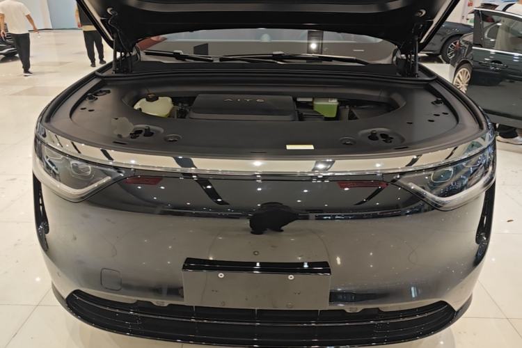 Used Hima AITO M8 2025 Extended-Range Ultra Version 53.4 kWh 6-Seater Edition Engine Bay