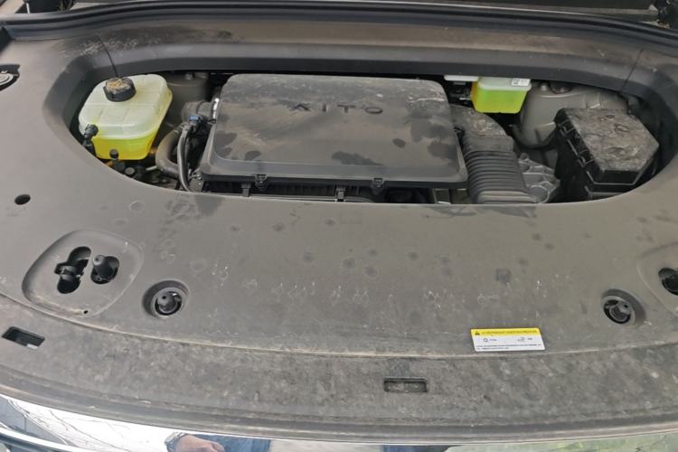 Used Hima AITO M8 2025 Extended-Range Max Version 37 kWh 5-Seater Engine Bay