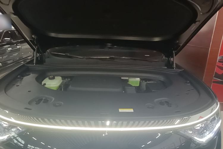 Used Hima AITO M8 2025 Extended-Range Max+ Version 53.4 kWh 5-Seater Edition Engine Bay