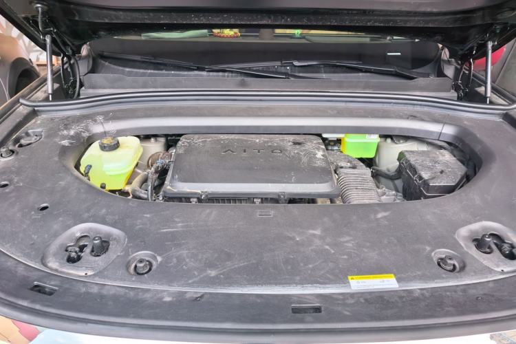 Used Hima AITO M8 2025 Extended-Range Ultra Version 53.4 kWh 6-Seater Edition Engine Bay