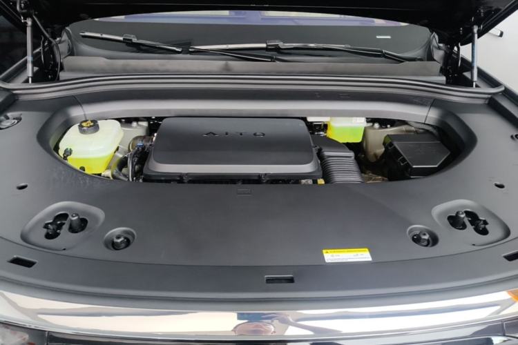 Used Hima AITO M8 2025 Extended-Range Max Version 37 kWh 6-Seater Engine Bay