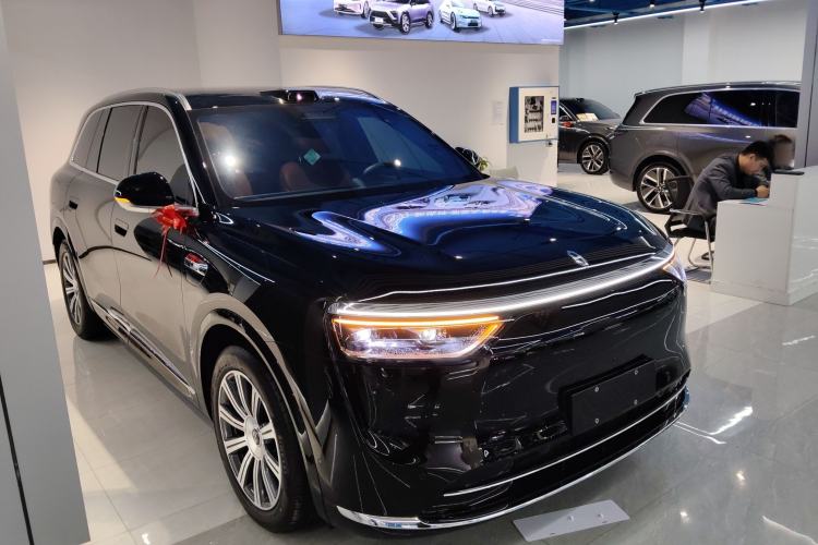 Used Hima AITO M8 2025 Extended-Range Max+ Version 53.4 kWh 6-Seater Edition Exterior 1