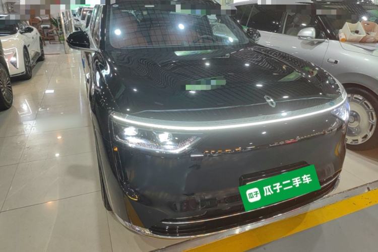 Used Hima AITO M8 2025 Extended-Range Max+ Version 53.4 kWh 6-Seater Edition Exterior 1