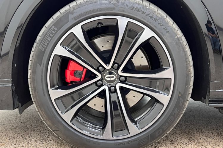 Used Hima AITO M8 2025 Extended-Range Max+ Version 53.4 kWh 6-Seater Edition Exterior 10