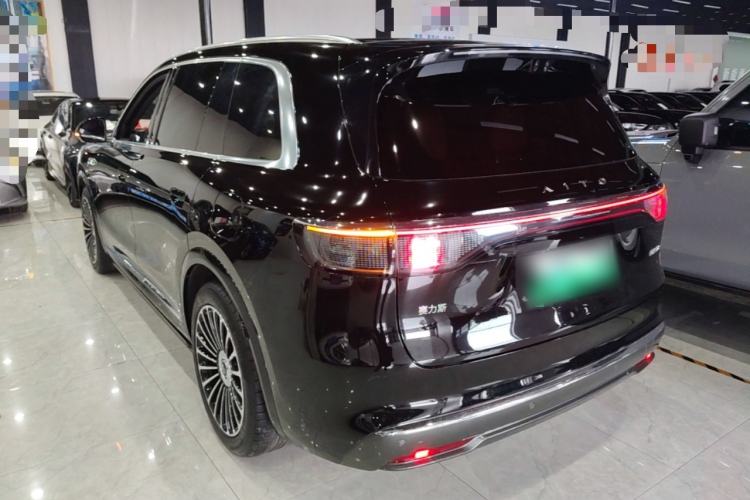 Used Hima AITO M8 2025 Extended-Range Max+ Version 53.4 kWh 6-Seater Edition Exterior 2