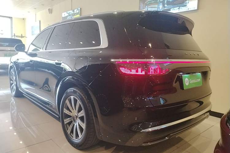 Used Hima AITO M8 2025 Extended-Range Ultra Version 53.4 kWh 6-Seater Edition Exterior 2