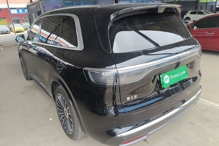 Used Hima AITO M8 2025 Extended-Range Ultra Version 53.4 kWh 6-Seater Edition Exterior 2