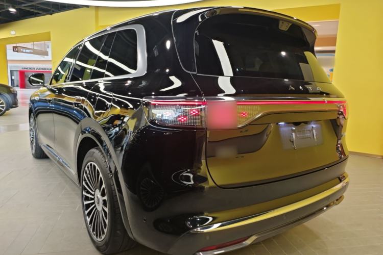Used Hima AITO M8 2025 Extended-Range Ultra Version 53.4 kWh 6-Seater Edition Exterior 2