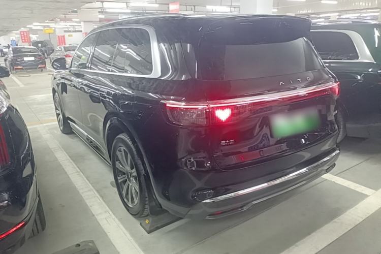 Used Hima AITO M8 2025 Extended-Range Max+ Version 53.4 kWh 6-Seater Edition Exterior 2