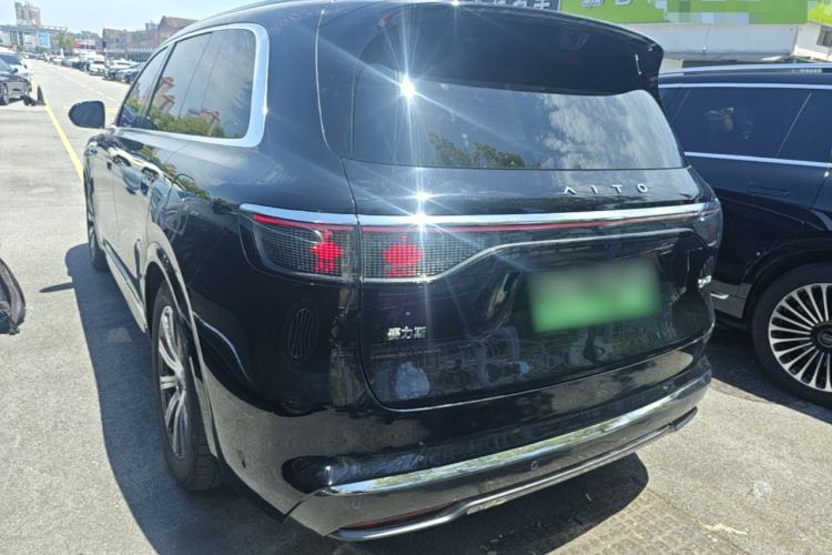 Used Hima AITO M8 2025 Extended-Range Max+ Version 53.4 kWh 5-Seater Edition Exterior 2