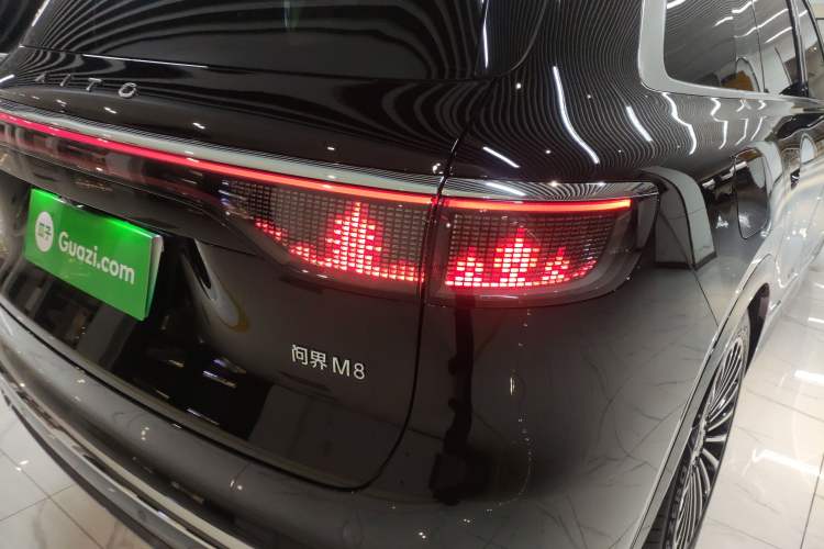 Used Hima AITO M8  Exterior 3