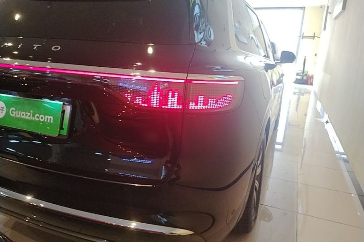 Used Hima AITO M8 2025 Extended-Range Ultra Version 53.4 kWh 6-Seater Edition Exterior 3