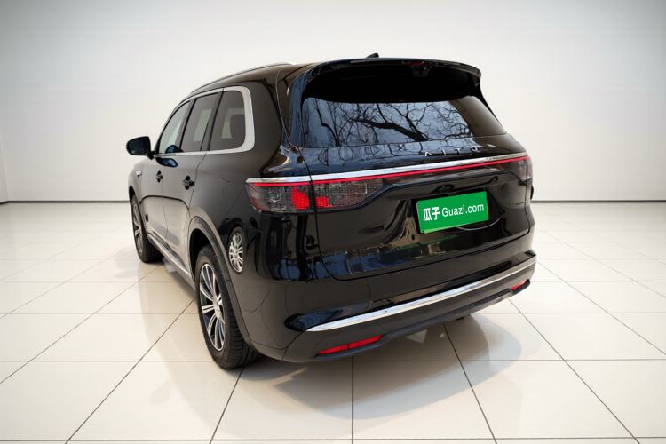 Used Hima AITO M8 2025 Extended-Range Ultra Version 53.4 kWh 6-Seater Edition Exterior 3