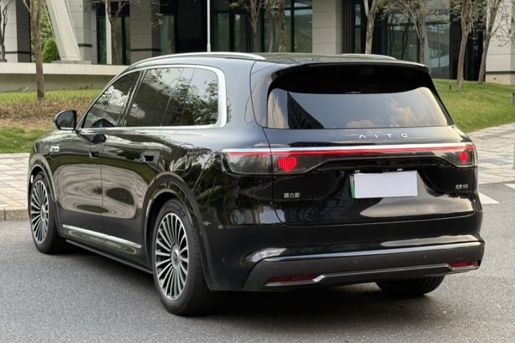 Used Hima AITO M8 2025 Extended-Range Ultra Version 53.4 kWh 6-Seater Edition Exterior 4