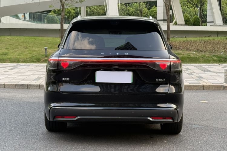 Used Hima AITO M8 2025 Extended-Range Ultra Version 53.4 kWh 6-Seater Edition Exterior 5