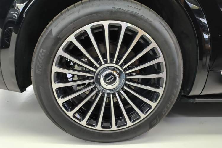 Used Hima AITO M8 2025 Extended-Range Max+ Version 53.4 kWh 5-Seater Edition Exterior 5