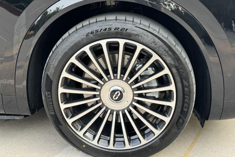 Used Hima AITO M8 2025 Extended-Range Ultra Version 53.4 kWh 6-Seater Edition Exterior 6